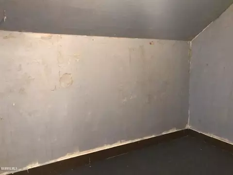 418 W Spring St, Freeport, IL 61032 photo 12