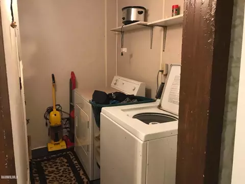 418 W Spring St, Freeport, IL 61032 photo 3