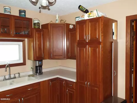701 W Washington, Warren, IL 61087 photo 2