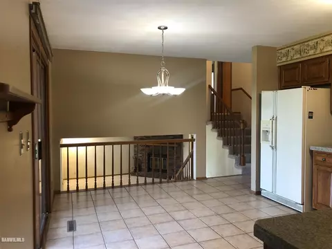 2108 Cimarron Dr, Freeport, IL 61032 photo 10