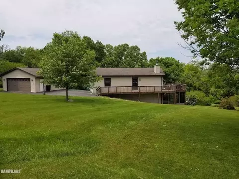 17-149 Edgewater Dr, Lanark, IL 61046 photo 1