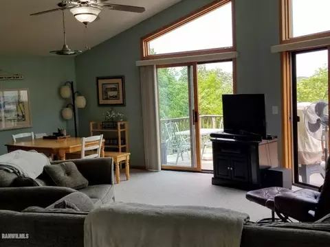 17-149 Edgewater Dr, Lanark, IL 61046 photo 6