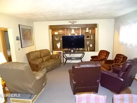 528 E Illinois, Freeport, IL 61032 photo 10