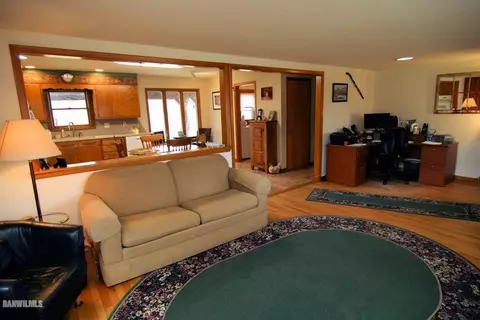 9033 E Canyon Rd, Apple River, IL 61001 photo 10