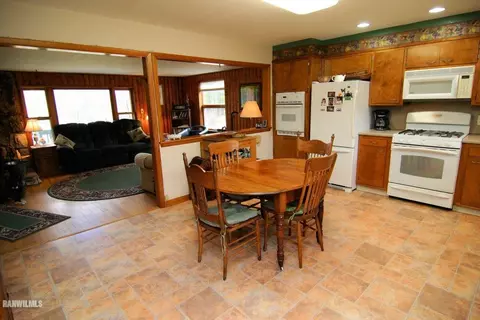 9033 E Canyon Rd, Apple River, IL 61001 photo 13