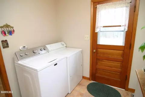 9033 E Canyon Rd, Apple River, IL 61001 photo 15