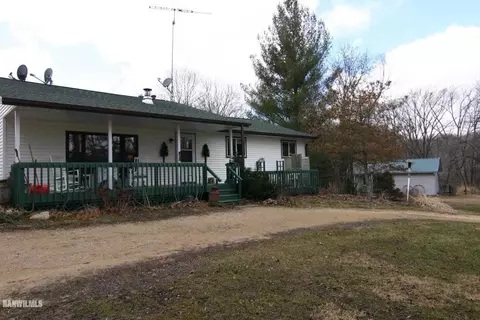 9033 E Canyon Rd, Apple River, IL 61001 photo 3