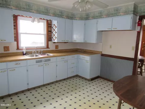 112 E Claremont St, Lanark, IL 61046 photo 7