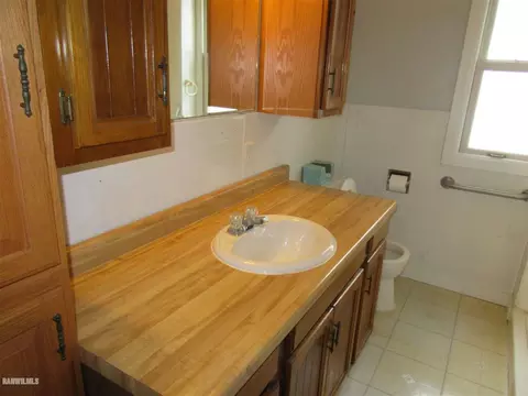 112 E Claremont St, Lanark, IL 61046 photo 14
