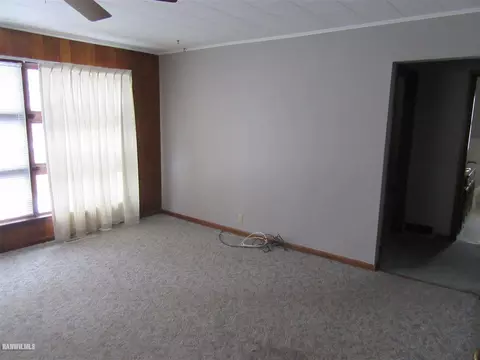 112 E Claremont St, Lanark, IL 61046 photo 8