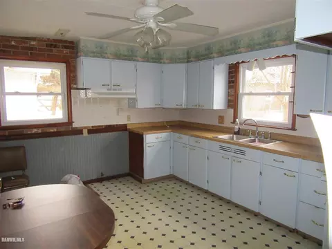 112 E Claremont St, Lanark, IL 61046 photo 6