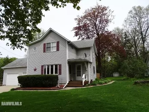 131 N Bailey Ave, Freeport, IL 61032 photo 1