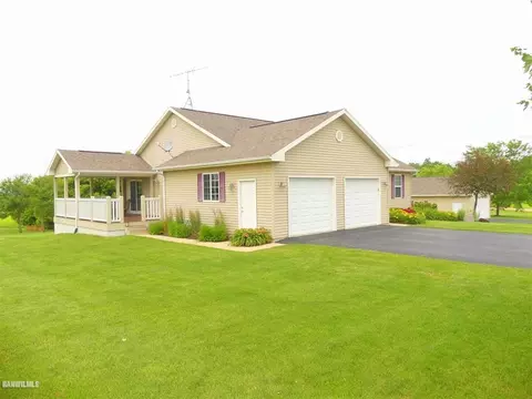 19-22 Hidden Valley Dr, Lanark, IL 61046 photo 36