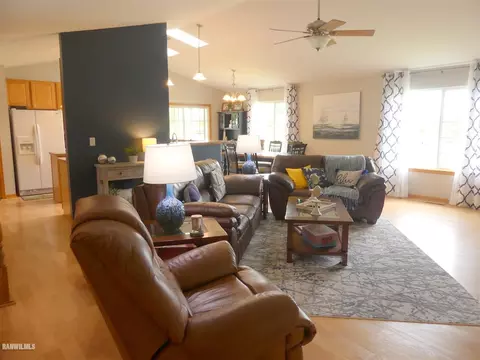 19-22 Hidden Valley Dr, Lanark, IL 61046 photo 11