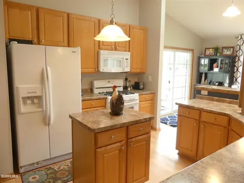 19-22 Hidden Valley Dr, Lanark, IL 61046 photo 5