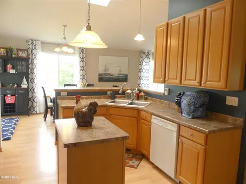19-22 Hidden Valley Dr, Lanark, IL 61046 photo 4