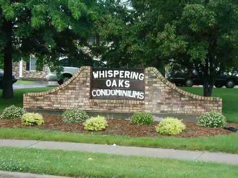 827 S Cheshire Ct, Freeport, IL 61032 photo 1