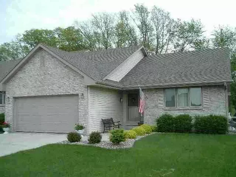 3145 Sandy Pointe Dr, Freeport, IL 61032 photo 1