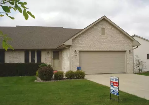 3144 Sandy Pointe Dr, Freeport, IL 61032 photo 1