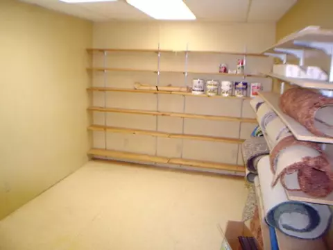 2913 W Brookview, Freeport, IL 61032 photo 7