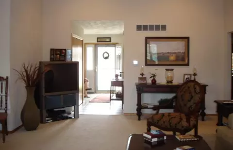 1920 Comanche Ct, Freeport, IL 61032 photo 5