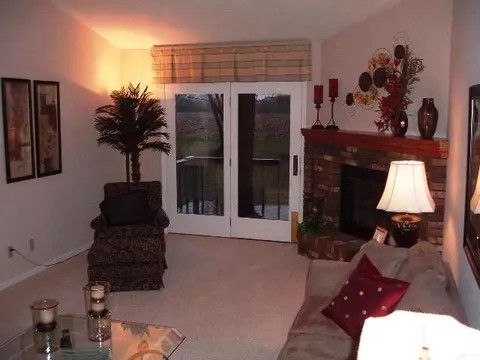 1022 Baxter Ln, Freeport, IL 61032 photo 3