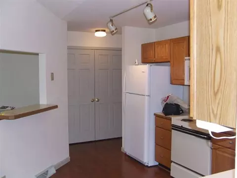 920 Baxter Ln, Freeport, IL 61032 photo 6