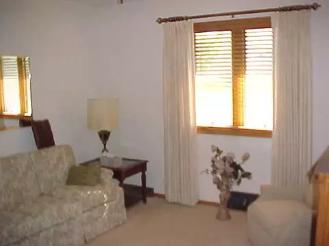 1927 Comanche Ct, Freeport, IL 61032 photo 7