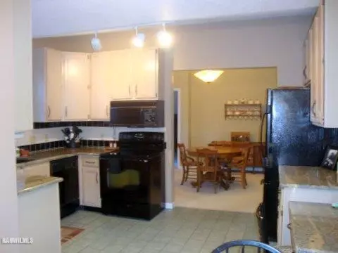 1015 Baxter Ln, Freeport, IL 61032 photo 7