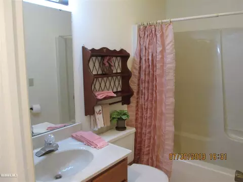 1022 Bertram, Freeport, IL 61032 photo 14