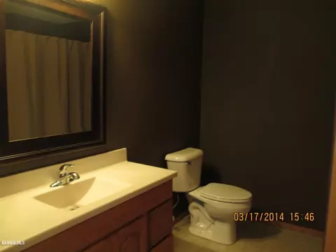 2041 Cherokee Ct, Freeport, IL 61032 photo 12