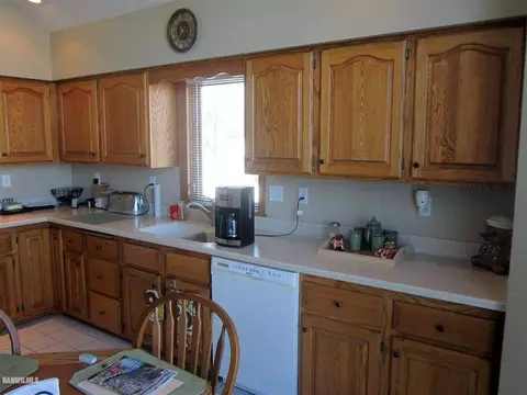 2215 Hillside Ct, Freeport, IL 61032 photo 15