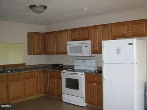 573 Rye Ridge Ct, Freeport, IL 61032 photo 4