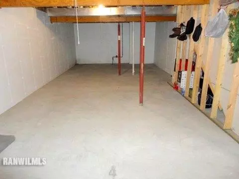 1919 Comanche Ct, Freeport, IL 61032 photo 23