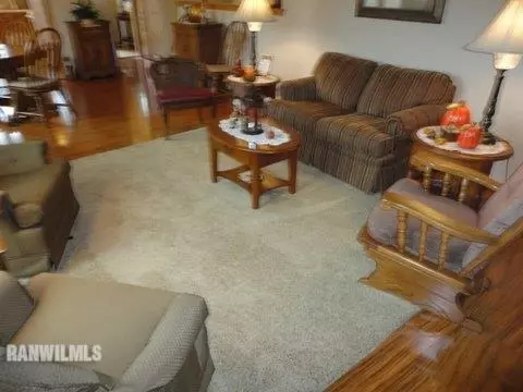 1919 Comanche Ct, Freeport, IL 61032 photo 16