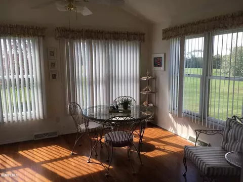 1929 Comanche Ct, Freeport, IL 61032 photo 11
