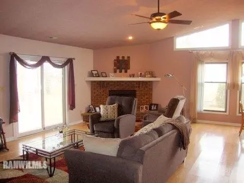 1016 Baxter Ln, Freeport, IL 61032 photo 10