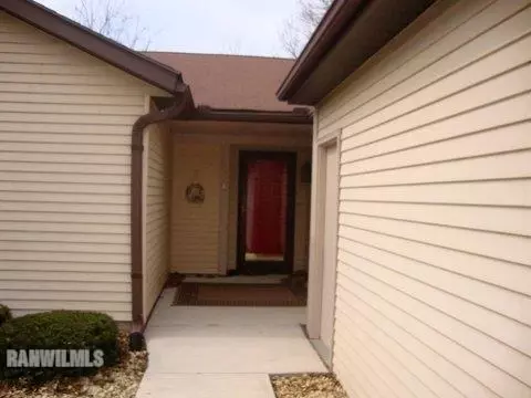 1016 Baxter Ln, Freeport, IL 61032 photo 3