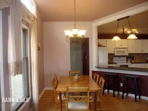 1016 Baxter Ln, Freeport, IL 61032 photo 8