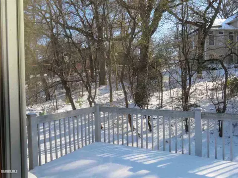 2071 Cherokee Ct, Freeport, IL 61032 photo 17