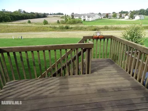3178 Sandy Pointe Dr, Freeport, IL 61032 photo 21