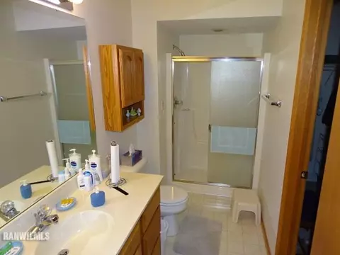 3178 Sandy Pointe Dr, Freeport, IL 61032 photo 11