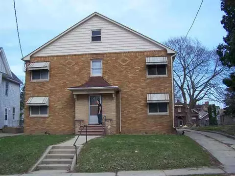 1115 S Oak, Freeport, IL 61032 photo 1