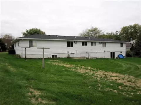 1126-1128 Jay St, Freeport, IL 61032 photo 3