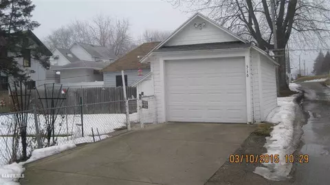 514-516 E Ctr, Freeport, IL 61032 photo 17