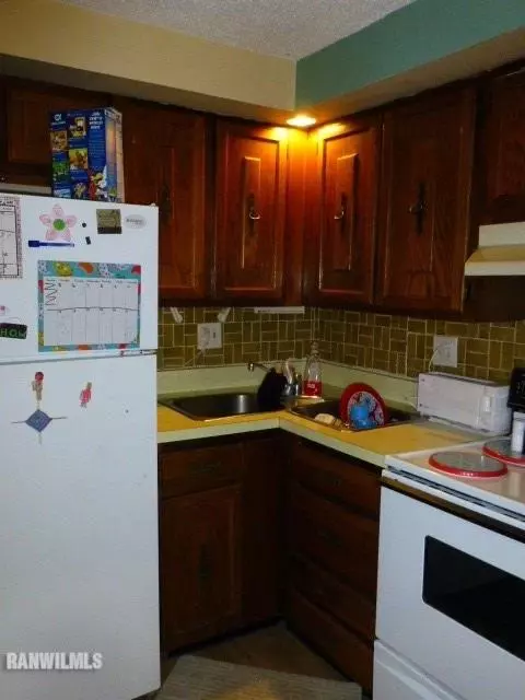 219-221 E Locust St, Lanark, IL 61046 photo 7