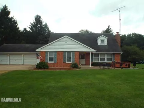 10831 E Loran Rd, Mount Carroll, IL 61053 photo 1