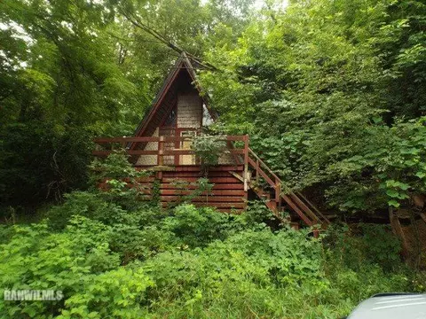 8317 W Mound Rd, Lena, IL 61048 photo 1