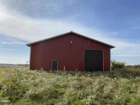 19399 Covell Rd, Chadwick, IL 61014 photo 2