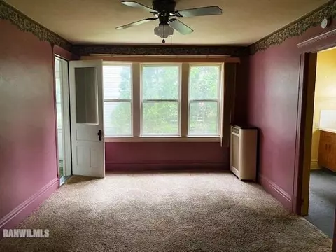 1425 S Float Ave, Freeport, IL 61032 photo 5